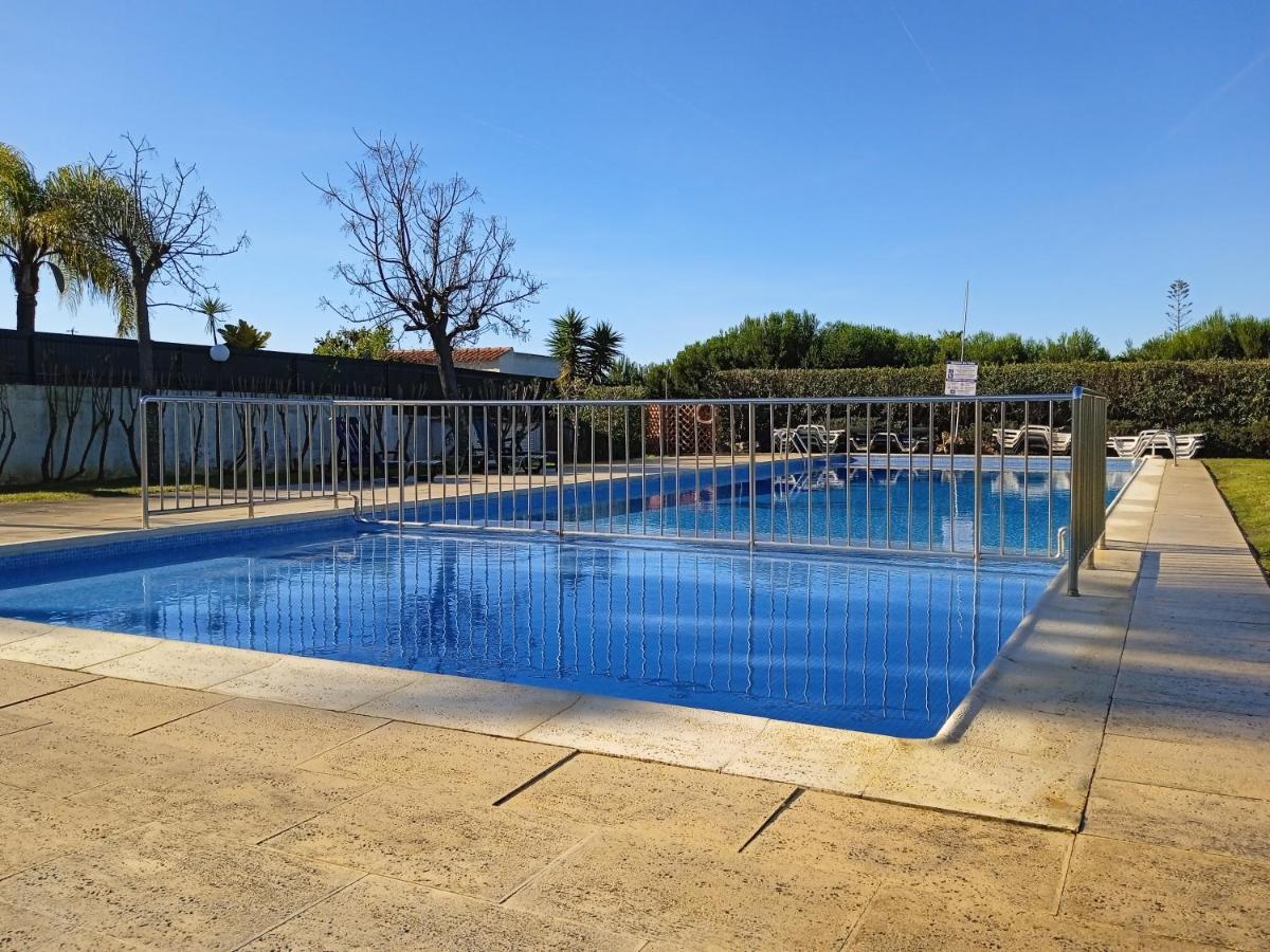 דירות אלבופיירה Do Vale T2 Com Piscina מראה חיצוני תמונה