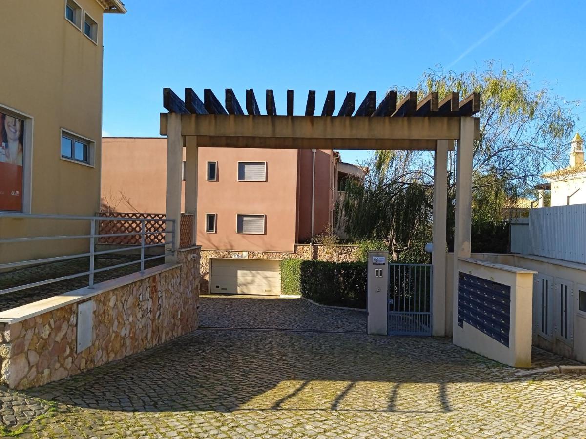 דירות אלבופיירה Do Vale T2 Com Piscina מראה חיצוני תמונה